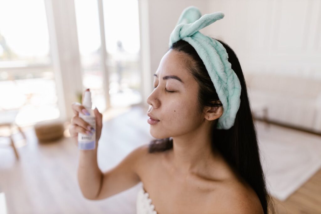 Benefits of Rejuvenating Face Mist | Can face mists moisturize?